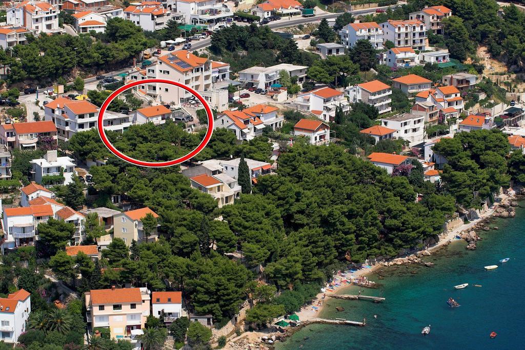 Apartments Gajo Omis Exterior photo